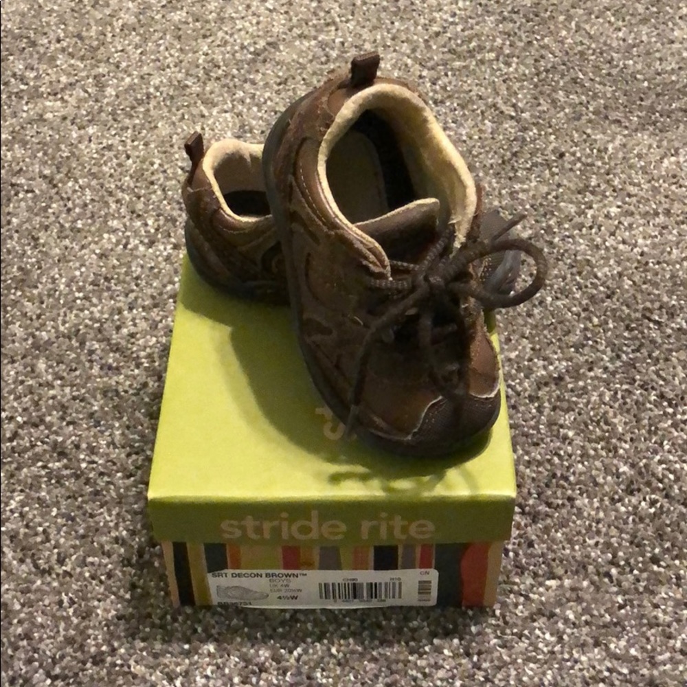 Baby/Toddler GUC Stride rite shoes